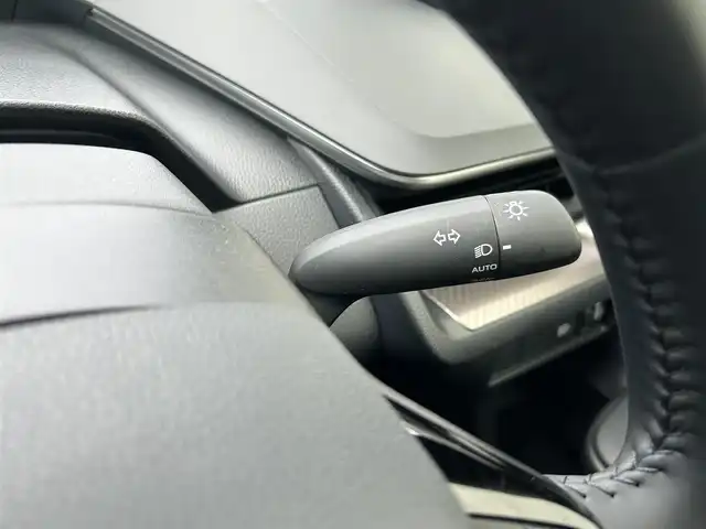 トヨタ プリウス G 愛知県 2025(令7)年 0.2万km アティチュードブラックマイカ ワンオーナー/純正メーカーナビ/バックカメラ/Miracast/レーダークルーズコントロール/レーンディパーチャーアラート/ブラインドスポットモニター/プリクラッシュセーフティー/プロアクティブドライビングアシスト/リアクロストラフィックアラート/後方車両接近告知/クリアランスソナー/リアカメラディテクション/パーキングサポートブレーキ/安心降車アシスト/ステリモ/ハンズフリー