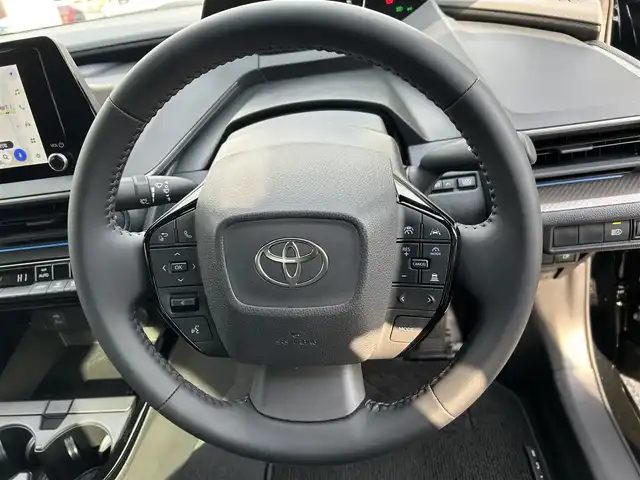 トヨタ プリウス G 愛知県 2025(令7)年 0.2万km アティチュードブラックマイカ ワンオーナー/純正メーカーナビ/バックカメラ/Miracast/レーダークルーズコントロール/レーンディパーチャーアラート/ブラインドスポットモニター/プリクラッシュセーフティー/プロアクティブドライビングアシスト/リアクロストラフィックアラート/後方車両接近告知/クリアランスソナー/リアカメラディテクション/パーキングサポートブレーキ/安心降車アシスト/ステリモ/ハンズフリー