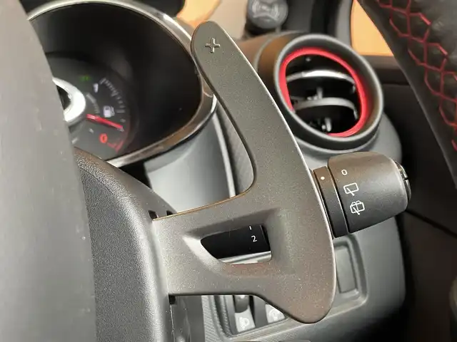 ルノー ルーテシア ルノー スポール シャシーカップ 愛知県 2015(平27)年 5.3万km ディープブラックM ナビ /フルセグTV /Bluetooth /パドルシフト /クルーズコントロール /赤キャリパー/純正リアスポイラー /RSドライブ /カップサスペンション /純正スポーツマフラー /パイオニアツィーター /ETC
