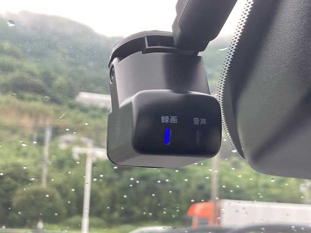 日産 ノート e－パワー X 佐賀県 2022(令4)年 6.2万km ダークメタルグレー 純正メモリナビゲーション/バックカメラ/フルセグTV/Bluetooth/CD/DVD/全方位運転支援システム/ハイビームアシスト/ETC/インテリジェントキー/プッシュパワースターター/保証書/取扱説明書/スペアキー１本