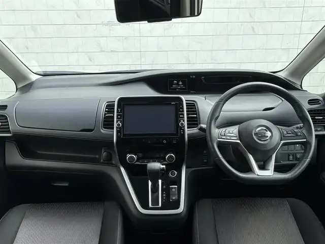 日産 セレナ ハイウェイスターVセレクションⅡ 山口県 2018(平30)年 8万km ブリリアントホワイトパール 9型ナビ フルセグTV CD DVD BT BD/フリップダウンモニター/アラウンドビューモニター/プロパイロット/デジタルインナーミラー/両側パワースライドドア/コーナーセンサー/LEDオートヘッドライト/フォグライト/スマートキー 2個/ドラレコ/ETC/ハンズフリーオートスライドドア/パーキングアシスト/ステアリングリモコン/衝突被害軽減ブレーキ/レーンアシスト/W サイド カーテン エアバッグ/禁煙車