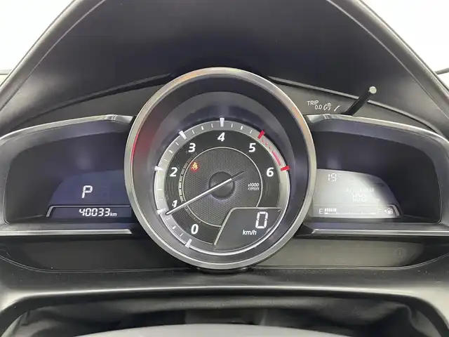 マツダ ＣＸ－３ XD ツーリング 富山県 2016(平28)年 4万km 黒 純正ナビ（AM/FM/CD/DVD/SD/AUX/USB/BT）/フルセグTV/バックカメラ/車線逸脱警報システム/マツダレーダークルーズコントロール/スマートブレーキサポート/ハイビームコントロールシステム/ブラインドスポットモニター/ヘッドアップディスプレイ/ドライブレコーダー前後/ETC/純正18インチAW/パドルシフト/LEDヘッドライト/スマートキー×２/プッシュスタート/アイドリングストップ/社外フロアマット/取扱説明書/保証書