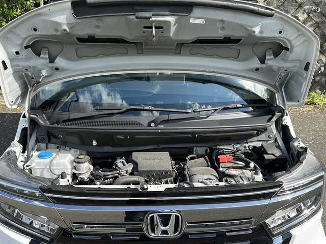 ホンダ Ｎ ＢＯＸ カスタム L ターボ 京都府 2022(令4)年 3.8万km プラチナホワイトパール ワンオーナー/純正ナビ/ ・フルセグTV/BT Audio// ・AM/FM/DVD/CD/バックカメラ/ビルトインETC/レーダークルーズコントロール/ホンダセンシング/・衝突軽減ブレーキ/・誤発進抑制機能/・後方誤発進抑制機能/・歩行者事故低減ステアリング/・路外逸脱抑制機能/・先行車発進お知らせ機能/・標識認識機能/・オートハイビーム/ハンドルアシスト/コーナーセンサー/横滑り防止装置/両側パワースライド/車線逸脱防止/電動パーキングブレーキ/プッシュスタート/電格ウィンカーミラー/ステアリングスイッチ/パドルシフト/ドアバイザー/純正フロアマット/保証書/取扱説明書/スマートスペアキー×1