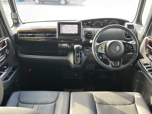 ホンダ Ｎ ＢＯＸ カスタム L ターボ 京都府 2022(令4)年 3.8万km プラチナホワイトパール ワンオーナー/純正ナビ/ ・フルセグTV/BT Audio// ・AM/FM/DVD/CD/バックカメラ/ビルトインETC/レーダークルーズコントロール/ホンダセンシング/・衝突軽減ブレーキ/・誤発進抑制機能/・後方誤発進抑制機能/・歩行者事故低減ステアリング/・路外逸脱抑制機能/・先行車発進お知らせ機能/・標識認識機能/・オートハイビーム/ハンドルアシスト/コーナーセンサー/横滑り防止装置/両側パワースライド/車線逸脱防止/電動パーキングブレーキ/プッシュスタート/電格ウィンカーミラー/ステアリングスイッチ/パドルシフト/ドアバイザー/純正フロアマット/保証書/取扱説明書/スマートスペアキー×1