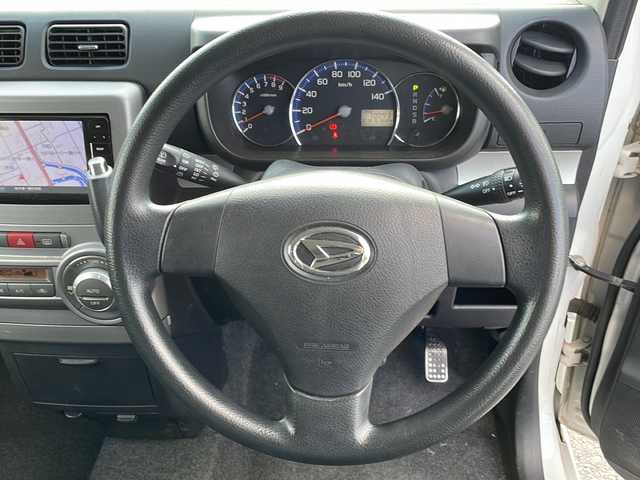 ダイハツ ムーヴ コンテ カスタム X 岩手県 2009(平21)年 7万km パールホワイトⅢ SDナビ/Bluetooth接続/DVD再生機能/ETC2.0/純正AW/フルオートエアコン/キーフリーシステム/フォグランプ/保証書/取扱説明書/前席エアバック