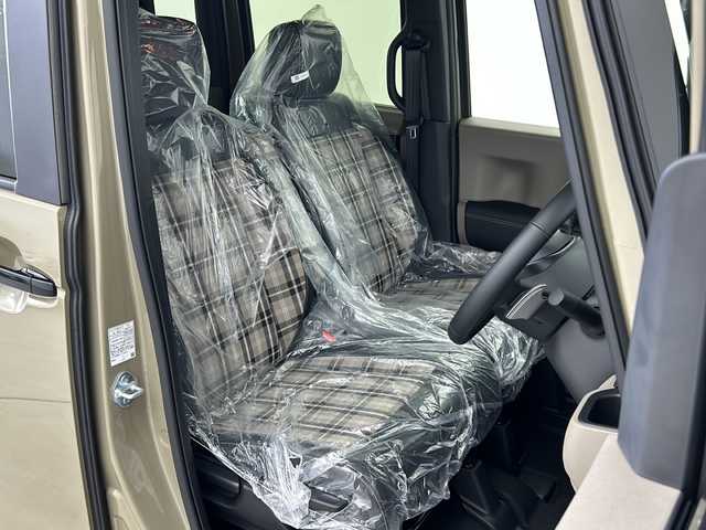 ホンダ Ｎ ＢＯＸ JOY ターボ 秋田県 2025(令7)年 0.1万km未満 ベージュ 4WD/ホンダセンシング/ECON/両側パワースライドドア/衝突被害軽減ブレーキ/レーンキープアシスト/レーダークルーズコントロール/前後コーナーセンサー/バックカメラ装着有/電子制御パーキングブレーキ/ブレーキオートホールド/ハーフレザーシート/前席シートヒーター/本革巻きステアリング/パドルシフト/オートライト/オートマチックハイビーム/LEDヘッドライト/スマートキー/プッシュスタート