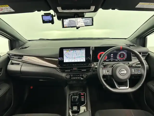 日産 オーラ ニスモ 愛知県 2023(令5)年 2.5万km ダークメタルグレー/スーパーブラック2トーン 純正メーカーナビ・フルセグＴＶ/アラウンドビューモニター/プロパイロット/インテリジェントルームミラー/シートヒーター/ハーフレザーシート/USBソケット/ETC2.0/コーナーセンサー/ドライブレコーダー前後/スマートキー/レーダークルーズコントロール/ブラインドスポットモニター/禁煙車