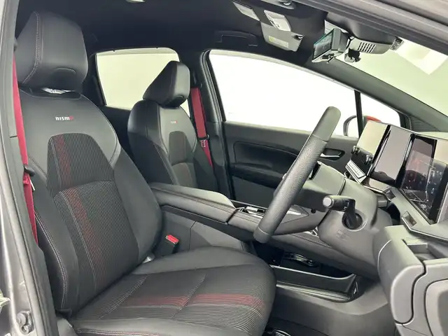 日産 オーラ ニスモ 愛知県 2023(令5)年 2.5万km ダークメタルグレー/スーパーブラック2トーン 純正メーカーナビ・フルセグＴＶ/アラウンドビューモニター/プロパイロット/インテリジェントルームミラー/シートヒーター/ハーフレザーシート/USBソケット/ETC2.0/コーナーセンサー/ドライブレコーダー前後/スマートキー/レーダークルーズコントロール/ブラインドスポットモニター/禁煙車