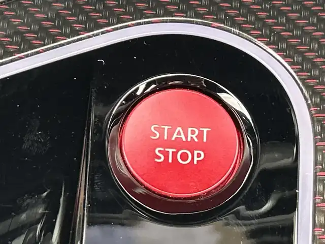 日産 オーラ ニスモ 愛知県 2023(令5)年 2.5万km ダークメタルグレー/スーパーブラック2トーン 純正メーカーナビ・フルセグＴＶ/アラウンドビューモニター/プロパイロット/インテリジェントルームミラー/シートヒーター/ハーフレザーシート/USBソケット/ETC2.0/コーナーセンサー/ドライブレコーダー前後/スマートキー/レーダークルーズコントロール/ブラインドスポットモニター/禁煙車