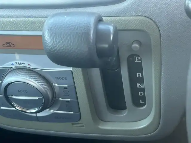 スズキ ワゴンＲ FX－LTDⅡ 岡山県 2009(平21)年 7.7万km シルキーシルバーメタリック 登録時走行距離　76650km/禁煙車/社外SDナビ(NX609)/　(CD/DVD/ワンセグTV/Bluetooth)/バックカメラ/ビルトインETC/ヘッドライトレベライザー/プッシュスタート/スマートキー/スペアキー/純正アルミホイール 14インチ/電動格納ミラー/純正フロアマット/横滑防止装置/盗難防止装置/取扱説明書/保証書