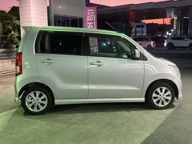 スズキ ワゴンＲ FX－LTDⅡ 京都府 2009(平21)年 7.7万km シルキーシルバーメタリック 禁煙車/社外SDナビ(NX609)/ワンセグテレビ/DVD視聴可能/Bluetooth/バックカメラ/ビルトインETC/プッシュスタート/スマートキー/スペアキー/純正アルミホイール 14インチ/電動格納ミラー/純正フロアマット