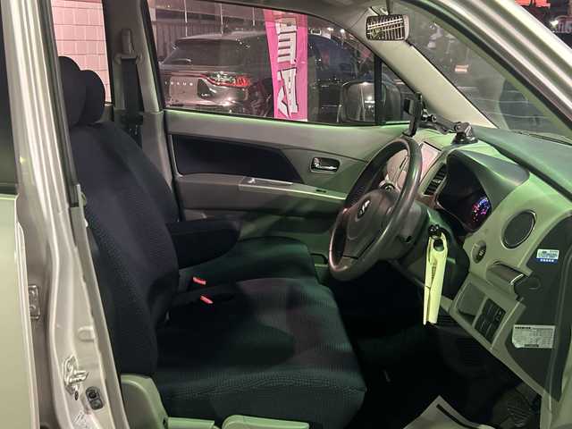 スズキ ワゴンＲ FX－LTDⅡ 京都府 2009(平21)年 7.7万km シルキーシルバーメタリック 禁煙車/社外SDナビ(NX609)/ワンセグテレビ/DVD視聴可能/Bluetooth/バックカメラ/ビルトインETC/プッシュスタート/スマートキー/スペアキー/純正アルミホイール 14インチ/電動格納ミラー/純正フロアマット