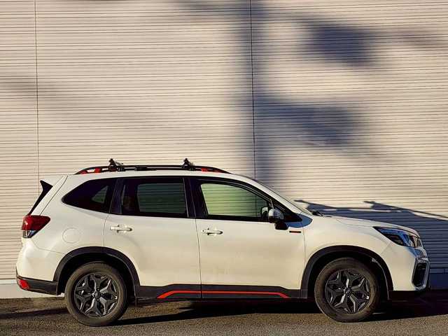 スバル フォレスター ハイブリッド X－ブレイク 埼玉県 2020(令2)年 5.4万km クリスタルホワイトP アイサイト/レーダークルーズコントロール/フロント・リアフォグランプ/シートヒーター/ステアリングヒーター/電動リアゲート/ドラレコ/ETC/社外ナビ/フロアマット