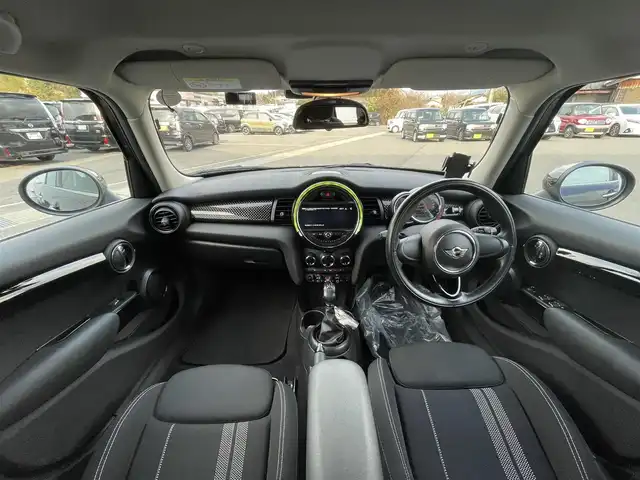 ＭＩＮＩ ミニ ジャーミン クーパー S 愛媛県 2016(平28)年 5.8万km 茶 純正ナビ/　FM/AM/Bluetooth/バックカメラ/ドライブレコーダー/ETC/純正16インチアルミホイール/スマートキー/MA付AT/社外フロアマット/アイドリングストップ/Wエアバッグ/横滑り防止装置