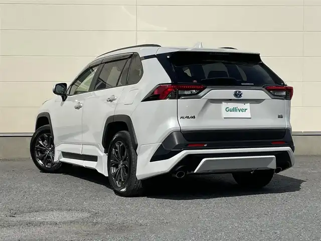 トヨタ ＲＡＶ４ ハイブリッドG 茨城県 2023(令5)年 1万km プラチナホワイトパールマイカ 革巻きステアリング/ステアリングヒーター/ステアリングスイッチ/メーカーナビ/パノラミックビューカメラ/レザーシート/ベンチレーション/シートヒーター/パワーバックドア/TRDエアロ/デジタルインナーミラー/ETC/LEDヘッドライト/電子式パーキング/パワーシート