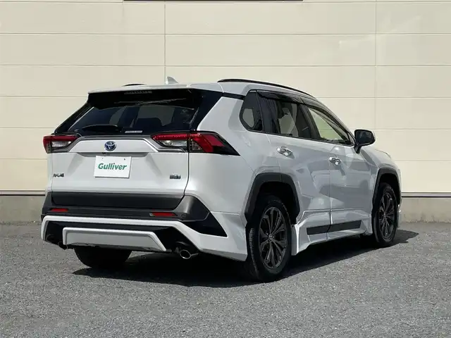 トヨタ ＲＡＶ４ ハイブリッドG 茨城県 2023(令5)年 1万km プラチナホワイトパールマイカ 革巻きステアリング/ステアリングヒーター/ステアリングスイッチ/メーカーナビ/パノラミックビューカメラ/レザーシート/ベンチレーション/シートヒーター/パワーバックドア/TRDエアロ/デジタルインナーミラー/ETC/LEDヘッドライト/電子式パーキング/パワーシート