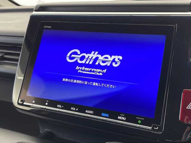 ホンダ ステップワゴン スパーダ 新潟県 2018(平30)年 6.8万km プラチナホワイトパール ターボ/ギャザズ純正ナビ/(VXM-187VFNi)/(CD.DVD.SD.フルセグ.Bluetooth.USB)/フリップダウンモニター/バックカメラ/左側パワースライドドア/ステアリングリモコン/LEDオートライト/フロントドライブレコーダー/オートリトラミラー/ビルトインETC/わくわくゲート/プッシュスタート/スマートキー×2/純正フロアマット/サマータイヤ純正AWセット車載