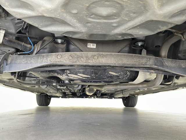 トヨタ ヤリス G 栃木県 2022(令4)年 1.2万km プラチナホワイトパールマイカ 純正ディスプレイオーディオ/バックカメラ/前方純正ドライブレコーダー/トヨタセーフティセンス/・プリクラッシュセーフティ/・レーンキープアシスト/レーンデパーチャーアラート/ブラインドスポットモニター/コーナーセンサー/横滑り防止装置/オートライト/ハロゲンヘッドライト/ウィンカーミラー/電動格納ミラー/スマートキー/エンジンプッシュスタート/フロアマット/ドアバイザー