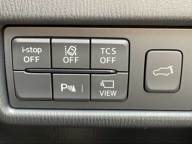 マツダ ＣＸ－５ 25S Lパッケージ 山形県 2017(平29)年 5.7万km ソウルレッドクリスタルM 禁煙車/i-ACTIVSENSE/・トラクションコントロールシステム（ＴＣＳ）/・アイ・ストップ（ｉ－ｓｔｏｐ）/・マツダ・レーダー・クルーズ・コントロール（ＭＲＣＣ）/・レーンキープ・アシスト・システム（ＬＡＳ）/レザーシート/BOSEサウンド/純正ナビ(CD.DVD.BT.USB.AUX)/バック.サイドカメラ/フルセグ/ヘッドアップディスプレイ/ブレインドスポットモニター/パワーバックドア/パーキングセンサー/シートヒーター/ステアリングヒーター/ETC２．０/電動パーキングブレーキ/オートホールド/LEDヘッドライト/ドライブレコーダー/プッシュスタート/スマートキーｘ２