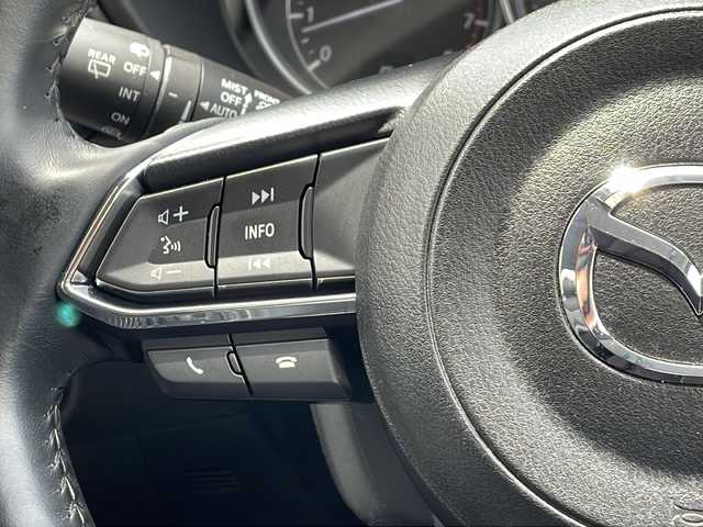 マツダ ＣＸ－５ 25S Lパッケージ 山形県 2017(平29)年 5.7万km ソウルレッドクリスタルM 禁煙車/i-ACTIVSENSE/・トラクションコントロールシステム（ＴＣＳ）/・アイ・ストップ（ｉ－ｓｔｏｐ）/・マツダ・レーダー・クルーズ・コントロール（ＭＲＣＣ）/・レーンキープ・アシスト・システム（ＬＡＳ）/レザーシート/BOSEサウンド/純正ナビ(CD.DVD.BT.USB.AUX)/バック.サイドカメラ/フルセグ/ヘッドアップディスプレイ/ブレインドスポットモニター/パワーバックドア/パーキングセンサー/シートヒーター/ステアリングヒーター/ETC２．０/電動パーキングブレーキ/オートホールド/LEDヘッドライト/ドライブレコーダー/プッシュスタート/スマートキーｘ２