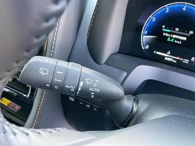 トヨタ アルファード Z 愛知県 2024(令6)年 0.4万km プラチナホワイトパールマイカ 〇純正14インチディスプレイオーディオプラス/〇フルセグTV/〇両側パワースライドドア/〇パワーバックドア/〇全周囲カメラ/〇ビルトインETC2.0/〇全車速追従機能付レーダークルーズコントロール/〇トヨタセーフティセンス/〇LEDヘッドランプ/〇LEDフロントフォグランプ/〇天井収納ボックス/〇革巻きコンビステアリングホイール/〇ステアリングヒーター/〇合皮シート/快適温熱シート(前席)/〇パワーシート/〇グローブボックス照明/おくだけ充電/〇純正18インチアルミホイール/〇スマートエントリー/スタートシステム/〇禁煙車