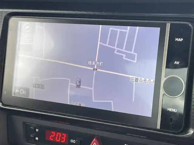 トヨタ ８６ GT 滋賀県 2013(平25)年 4.9万km サテンホワイトパール TRDエアロ/TRDマフラー/TRDタワーバー/TOM`Sテールライト/BRIDEセミバケットシート/純正ナビ/(Bluetooth/フルセグ/CD/DVD)/前後ドライブレコーダー/LEDオートライト/純正フロアマット/ドアバイザー/スペアキー
