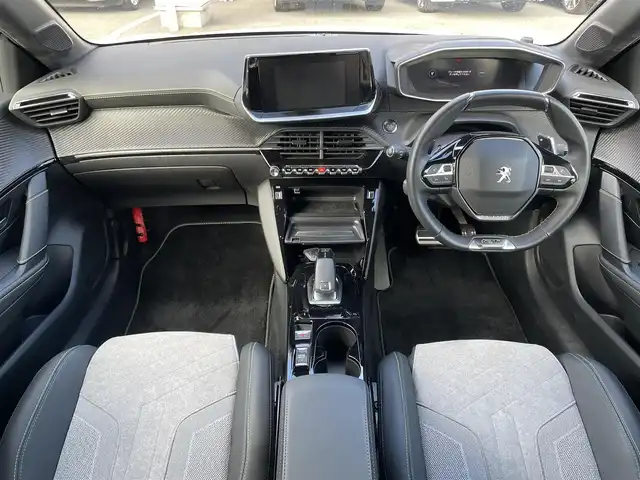 プジョー ２０８ GT ライン 兵庫県 2020(令2)年 0.4万km パールⅡ ワンオーナー/カロッツェリアナビ/（BT/USB）/全方位カメラ/前後ドライブレコーダー/ETC/クルーズコントロール/パドルシフト/インテリジェントハイビーム/パーキングセンサー/アクティブセーフティブレーキ/LEDヘッドライト/AUTOライト/スマートキー/スペアキー/保証書/取扱説明書