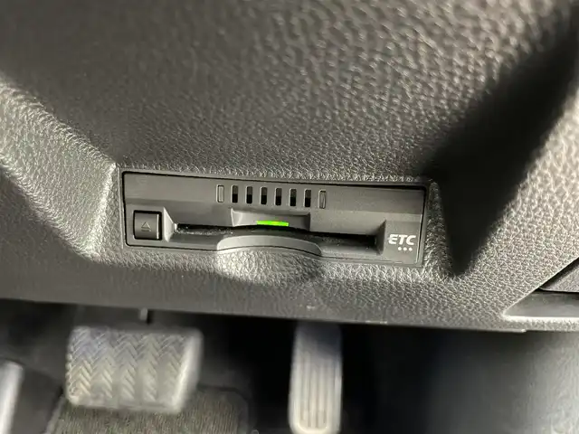 トヨタ ヤリスクロス ハイブリッド Z 福井県 2021(令3)年 6.1万km センシュアルレッドマイカ 純正８インチナビ/Bluetooth/USB/Miracast/AM/FM/モデリスタエアロ/バックカメラ/Toyota Safety Sense/・プリクラッシュセーフティ/・レーンアシスト/・クルーズコントロール/・オートマチックハイビーム/・オートライト/パワーバックドア/ブラインドスポットモニター/クリアランスソナー/LEDヘッドライト/ライトレベライザー/ビルトインETC/ブラインドスポットモニター/パワーシート/シートヒーター/純正１８インチアルミ/純正フロアマッ十