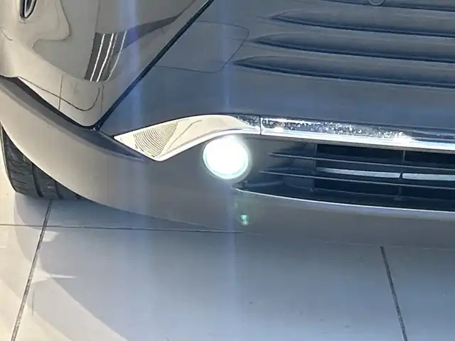 トヨタ ハリアー ハイブリッド Z レザーパッケージ 埼玉県 2021(令3)年 5.2万km ブラック Toyota Safety Sense	/純正12.3インチメモリナビ/　　BT/USB/AUX/Miracast/パノラミックビューモニター/JBLサウンド/ヘッドアップディスプレイ/デジタルインナーミラー/本革シート/前席シートヒーター/前席エアシート/前席パワーシート/パワーバックドア/LEDオートライト/ステアリングヒーター/ブラインドスポットモニター/クリアランスソナー/純正ドライブレコーダー/純正19インチアルミホイール/ビルトインETC2.0/スマートキー×2/禁煙車