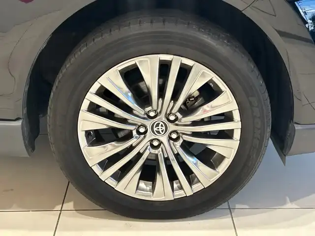 トヨタ ハリアー ハイブリッド Z レザーパッケージ 埼玉県 2021(令3)年 5.2万km ブラック Toyota Safety Sense	/純正12.3インチメモリナビ/　　BT/USB/AUX/Miracast/パノラミックビューモニター/JBLサウンド/ヘッドアップディスプレイ/デジタルインナーミラー/本革シート/前席シートヒーター/前席エアシート/前席パワーシート/パワーバックドア/LEDオートライト/ステアリングヒーター/ブラインドスポットモニター/クリアランスソナー/純正ドライブレコーダー/純正19インチアルミホイール/ビルトインETC2.0/スマートキー×2/禁煙車