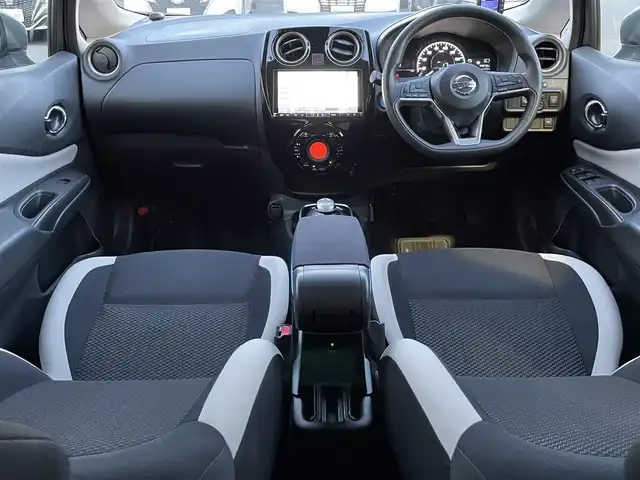 日産 ノート e－パワー X Vセレクション 栃木県 2020(令2)年 5.4万km ダークメタルグレー 禁煙車/アルパインBIG X9インチナビ/Bluetooth/CD/DVD/SD/フルセグTV/ETC/純正ドライブレコーダー【DJ4-D】/社外ドラレコ/クルーズコントロール/純正15インチアルミホイール/純正フロアマット/全周囲カメラ/インテリジェントルームミラー/クリアランスソナー/フルオートエアコン/スマートキー×２/プッシュスタート/ドアバイザー/衝突被害軽減システム/横滑り防止装置/車線逸脱防止システム/盗難防止装置