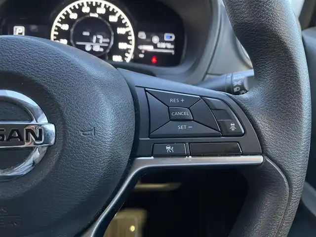日産 ノート e－パワー X Vセレクション 栃木県 2020(令2)年 5.4万km ダークメタルグレー 禁煙車/アルパインBIG X9インチナビ/Bluetooth/CD/DVD/SD/フルセグTV/ETC/純正ドライブレコーダー【DJ4-D】/社外ドラレコ/クルーズコントロール/純正15インチアルミホイール/純正フロアマット/全周囲カメラ/インテリジェントルームミラー/クリアランスソナー/フルオートエアコン/スマートキー×２/プッシュスタート/ドアバイザー/衝突被害軽減システム/横滑り防止装置/車線逸脱防止システム/盗難防止装置
