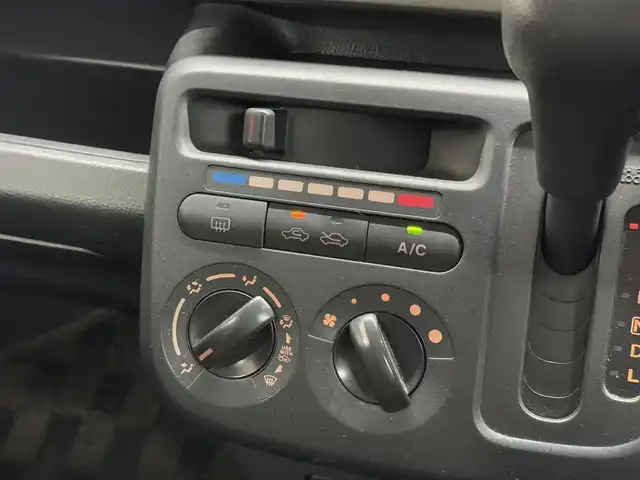 日産 モコ S 三重県 2012(平24)年 9.7万km アーバンブラウン ガソリン/FF/インパネCVT/カロッツェリア 6.1インチ『楽ナビ Lite』 AVIC-MRZ66/（FM/AM/TV/Bluetooth/CD/DVD/microSD/AUX/USB/iPod）/ETC/安全/・ABS（電子制動力配分制御付）/・ブレーキアシスト/・運転席・助手席エアバッグ/装備/・キーレスエントリー（リモコンキーx1）/・マニュアルエアコン/・電動格納ドアミラー/・パワーステアリング/・パワーウインドウ（全ドア）/・ベンチシート/・純正ドアバイザー/・フロアマット/・集中式ドアロック/・純正ホイールキャップ＋13インチスチールホイール/・予備メカニカルキーx1