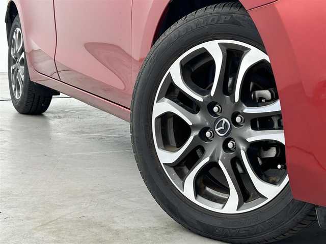 マツダ デミオ XD ツーリング 福岡県 2015(平27)年 7.3万km ソウルレッドプレミアムメタリック 純正ナビ（ＢＴ，フルセグＴＶ）　/バックカメラ　/ＥＴＣ　/３６０°ドライブレコーダー　/クルーズコントロール　/衝突軽減ブレーキ　/踏み間違い防止　/アイドリングストップ　/パドルシフト　/純正１６インチＡＷ　/ＬＥＤ