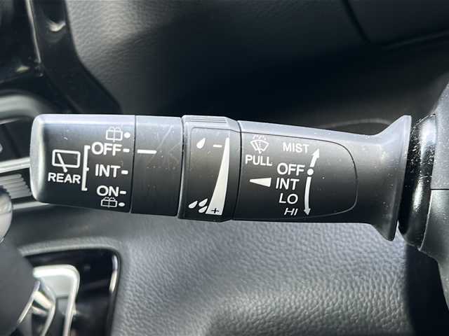 ホンダ Ｎ ＢＯＸ カスタム L ターボ 沖縄県 2021(令3)年 3.8万km プラチナホワイトパール 純正８インチナビ/（ＡＭ／ＦＭ／ＣＤ／ＤＶＤ／ＢＴ）　/フルセグＴＶ　/バックモニター　/ホンダセンシング　/両側パワスラ　/純正１５インチＡＷ　/ドラレコ　ＥＴＣ　/クルコン　/オートライト　/スマートキー/プッシュスタート/純正フロアマット/LEDヘッドライト