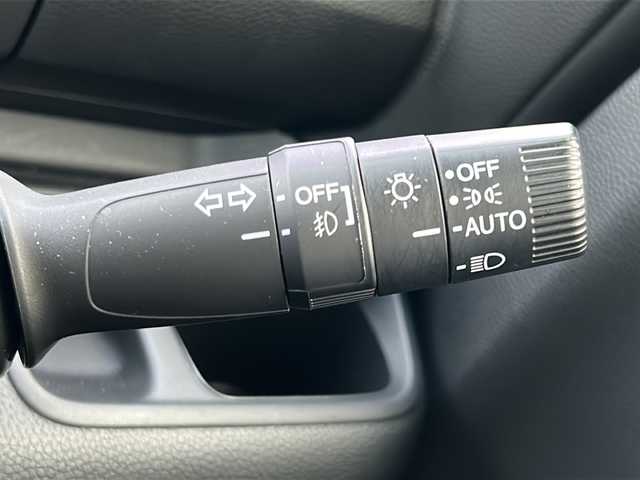 ホンダ Ｎ ＢＯＸ カスタム L ターボ 沖縄県 2021(令3)年 3.8万km プラチナホワイトパール 純正８インチナビ/（ＡＭ／ＦＭ／ＣＤ／ＤＶＤ／ＢＴ）　/フルセグＴＶ　/バックモニター　/ホンダセンシング　/両側パワスラ　/純正１５インチＡＷ　/ドラレコ　ＥＴＣ　/クルコン　/オートライト　/スマートキー/プッシュスタート/純正フロアマット/LEDヘッドライト