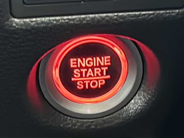 ホンダ Ｎ ＢＯＸ カスタム L ターボ 沖縄県 2021(令3)年 3.8万km プラチナホワイトパール 純正８インチナビ/（ＡＭ／ＦＭ／ＣＤ／ＤＶＤ／ＢＴ）　/フルセグＴＶ　/バックモニター　/ホンダセンシング　/両側パワスラ　/純正１５インチＡＷ　/ドラレコ　ＥＴＣ　/クルコン　/オートライト　/スマートキー/プッシュスタート/純正フロアマット/LEDヘッドライト