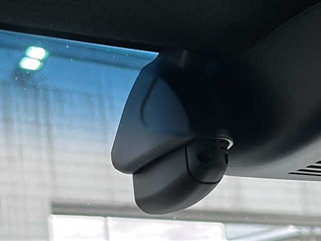 ホンダ Ｎ ＢＯＸ カスタム L ターボ 沖縄県 2021(令3)年 3.8万km プラチナホワイトパール 純正８インチナビ/（ＡＭ／ＦＭ／ＣＤ／ＤＶＤ／ＢＴ）　/フルセグＴＶ　/バックモニター　/ホンダセンシング　/両側パワスラ　/純正１５インチＡＷ　/ドラレコ　ＥＴＣ　/クルコン　/オートライト　/スマートキー/プッシュスタート/純正フロアマット/LEDヘッドライト