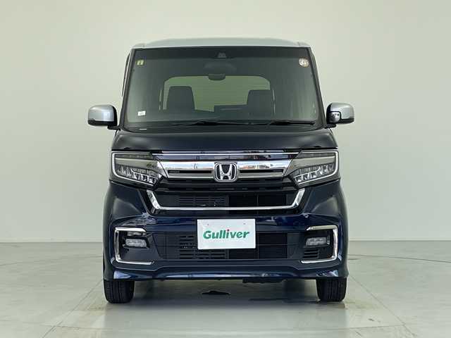 ホンダ Ｎ ＢＯＸ カスタム L コーディネートスタイル 愛知県 2023(令5)年 0.9万km ミッドナイトブルービームM オプションメモリナビ/（DTV/Bluetooth）/衝突軽減/レーンキープアシスト/先行車発進検知/コーナーセンサー/追従機能付きクルーズコントロール/バックカメラ/ETC/両側パワースライドドア/レザーシート/シートヒーター/シーケンシャルウィンカー/LEDヘッドライト/フォグランプ/ウィンカーミラー/電格ミラー/ドアバイザー