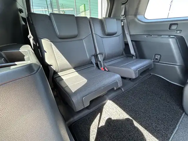 トヨタ ランドクルーザー ２５０ VX 鳥取県 2024(令6)年 0.1万km アバンギャルドブロンズメタリック 登録時メーター　499ｋｍ/４・W・D/純正12.3インチナビ/フルセグ/BT/HDMI/Miracast/パノラミックビューモニター/電動ムーンルーフ・黒レザーシート/トヨタチームメイト/トヨタセーフティセンス/レーンキープアシスト/ブラインドスポットモニター/パワーバックドア/前席シートヒーター/運転席パワーシート/ビルトインETC/デジタルインナーミラー/丸目LEDヘットライト/純正18インチアルミホイール/プッシュエンジンスタート/トノカバー