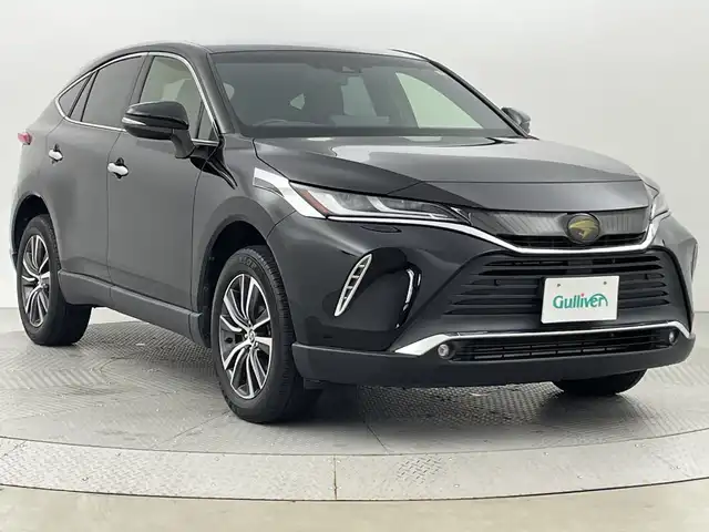 トヨタ ハリアー ハイブリッド G 新潟県 2020(令2)年 4.7万km ブラック ディスプレイオーディオ/BT/バックカメラ/ETC/AUX/ハーフレザー/クルコン/スペアキー1本/ドライブレコーダー/純正アルミ18インチ/衝突軽減システム/レーンキープアシスト/コーナーセンサー/フロアマット