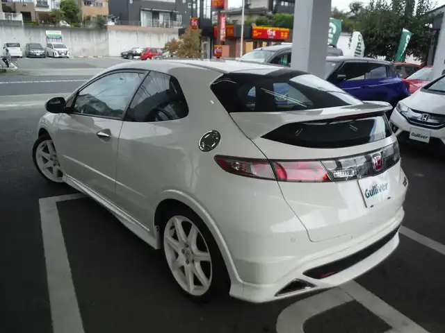 ホンダ シビック タイプR ユーロ 東京都 2010(平22)年 17.6万km チャンピオンシップホワイト 保証書・取説あり/プッシュスタート/純正CD・AUX/社外デジタルインナーミラー/　バックカメラ/ETC/キセノンライト/ミラーヒーター/パーキングセンサー/キーレスキー×2個