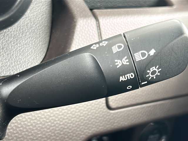 トヨタ タンク G S 東京都 2018(平30)年 5万km パールホワイトⅢ ワンオーナー/純正SDナビ/【フルセグ・DVD再生可・CD・Bluetooth】/バックカメラ/ビルトインETC2.0/両側パワースライドドア/スマートアシストII/【衝突警報機能・前後誤発進抑制機能・先行車発進お知らせ・クルーズコントロール】/純正ドライブレコーダー/前席シートヒーター/横滑り防止機能/ステアリングスイッチ/オートライト/アイドリングストップ/プッシュスタート/スマートキー/スペアキーあり/電動格納ミラー/純正フロアマット/純正ドアバイザー/新車保証書/取扱説明書