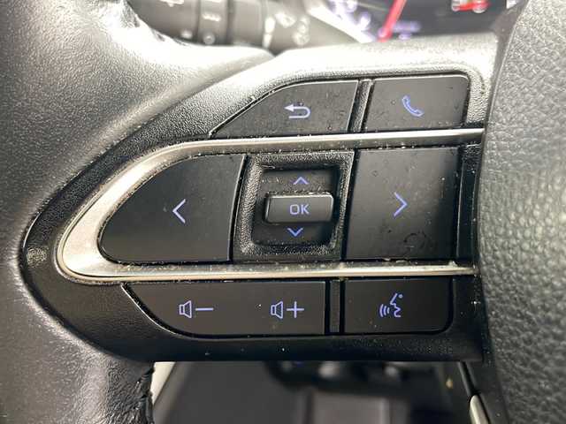 トヨタ ヴォクシー S－Z 道央・札幌 2022(令4)年 2.8万km ホワイトパールクリスタルシャイン ・４WD/・純正ディスプレイオーディオ10.5インチナビ(TV&BT&DVD&USB&HDMI&AppleCarpley&AndroidAuto)/・寒冷地仕様/・全方位カメラ/・横滑り防止/・純正後席１４インチフリップダウンモニター/・トヨタセーフティセンス/・ブラインドスポットモニター/・両側パワースライドドア/・左側オートステップ/・パワーバックドア/・パーキングアシスト/・ヘッドアップディスプレイ/・電動パーキングブレーキ/・ブレーキホールド/・純正ビルトインETC2.0/・社外前後ドライブレコーダー/・ワンオーナー/・ステアリングヒーター/・前席シートヒーター/・ドアミラーヒーター/・ハーフレザーシート/・オートライト/・LEDヘッドライト/・オートマチックハイビーム/・スマートキー/・スペアキー/・１６インチ夏タイヤ純正AW付積込