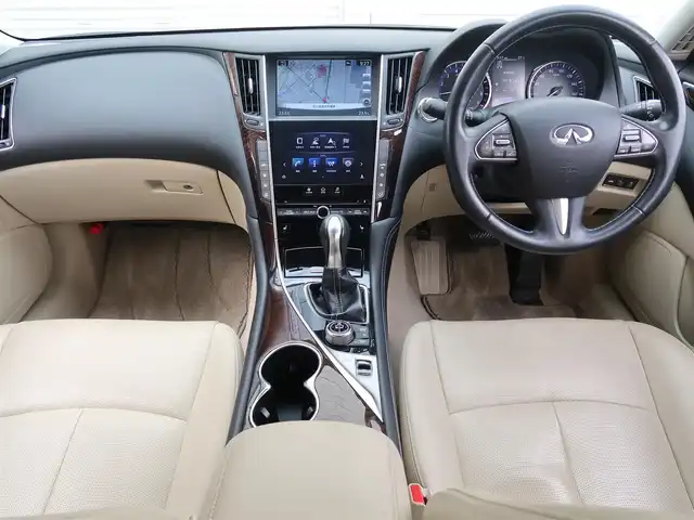 日産 スカイライン ハイブリッド 350GT Type P 石川県 2014(平26)年 9.5万km クリスタルホワイトパール プッシュスタート/ステアリングスイッチ/アクティブクルーズコントロール/Fパワーシート/Fシートヒーター/運転席メモリー機能付きシート/FRソナー/ビルトインETC/BOSEスピーカー/純正フロアマット/アラウンドビューモニター/ビークルダイナミクスコントロール/車両接近通報装置/ドアバイザー/ドライブモード/Fドライブレコーダー
