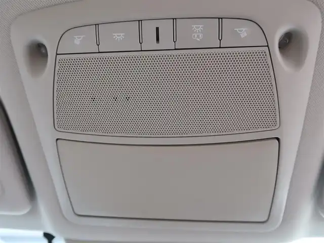 日産 スカイライン ハイブリッド 350GT Type P 石川県 2014(平26)年 9.5万km クリスタルホワイトパール プッシュスタート/ステアリングスイッチ/アクティブクルーズコントロール/Fパワーシート/Fシートヒーター/運転席メモリー機能付きシート/FRソナー/ビルトインETC/BOSEスピーカー/純正フロアマット/アラウンドビューモニター/ビークルダイナミクスコントロール/車両接近通報装置/ドアバイザー/ドライブモード/Fドライブレコーダー