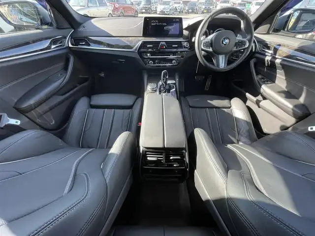 ＢＭＷ ５３０ｅ Mスポーツアイパフォーマンス 愛知県 2017(平29)年 2.5万km ブルーストーン
