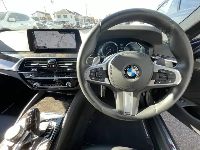 ＢＭＷ ５３０ｅ Mスポーツアイパフォーマンス 愛知県 2017(平29)年 2.5万km ブルーストーン