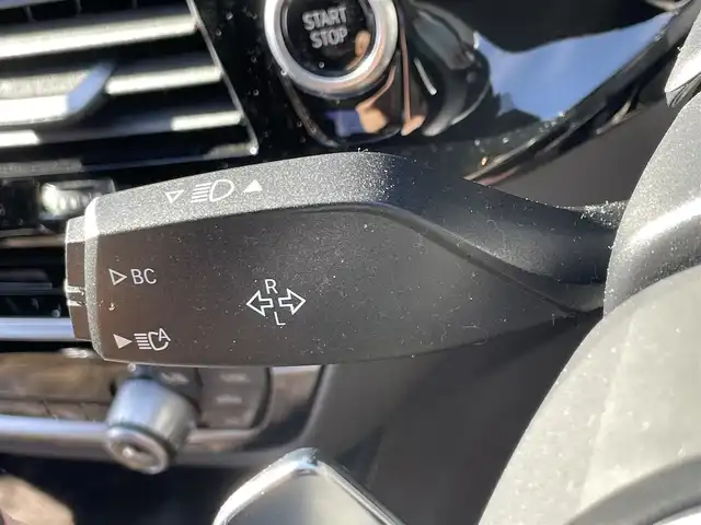 ＢＭＷ ５３０ｅ Mスポーツアイパフォーマンス 愛知県 2017(平29)年 2.5万km ブルーストーン