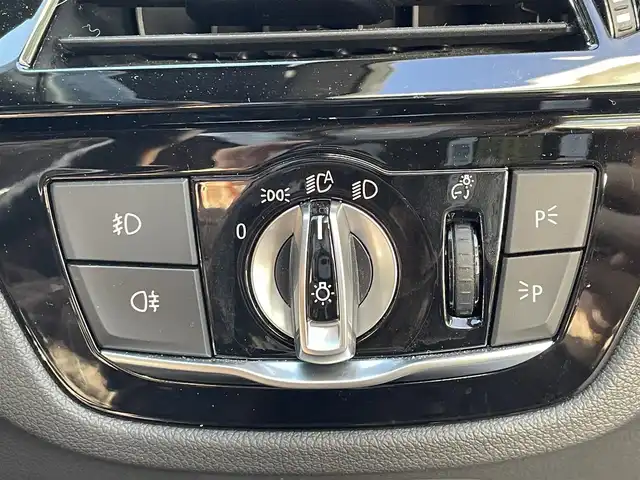 ＢＭＷ ５３０ｅ Mスポーツアイパフォーマンス 愛知県 2017(平29)年 2.5万km ブルーストーン